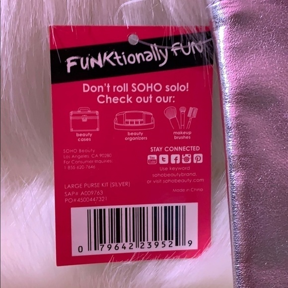 LONDON SOHO NY Silver “Squad Goals” Clutch​​​ - Picture 6 of 6